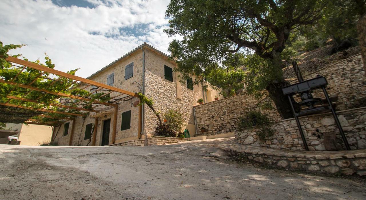 Penzion Castelli Olive Press Acharavi  Exteriér fotografie